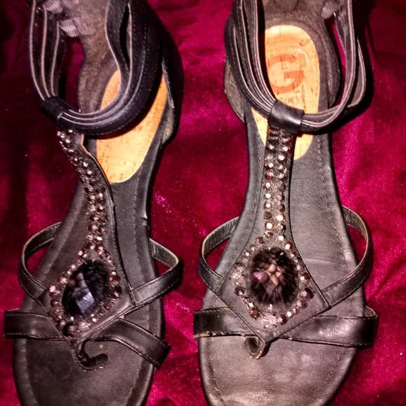 5/$25. The real color is the first one they are comfortab - Picture 3 of 8